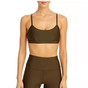 NWT Alo Yoga Airlift Intrigue Bra Dark Olive Medium